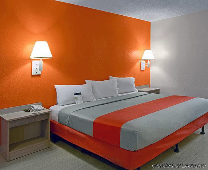 6-elkton, Md Hotel